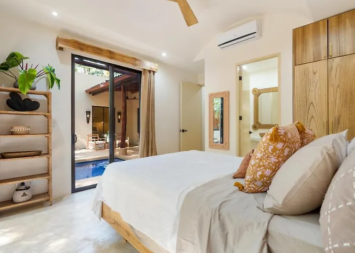 Ods25 - Colorful Tropical Escape, Private Pool And Walk To Hébergement de vacances