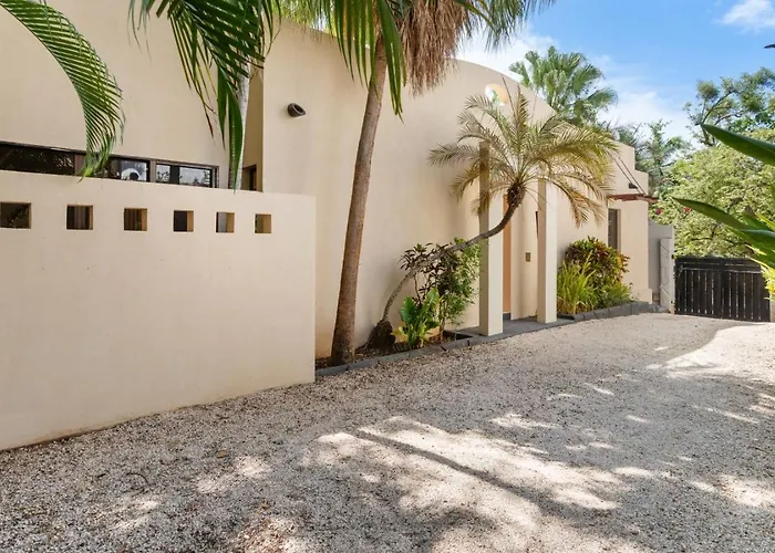 Ods25 - Colorful Tropical Escape, Private Pool And Walk To * Tamarindo