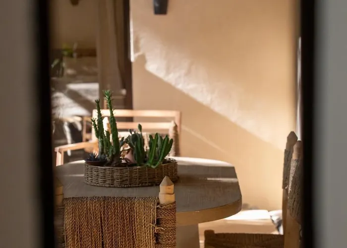 Hébergement de vacances Ods25 - Colorful Tropical Escape, Private Pool And Walk To